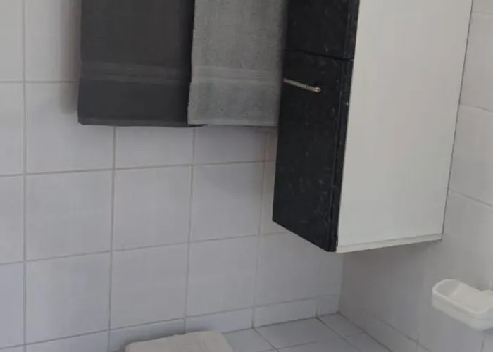 Birdhouse App No3&no4 아파트 포레치